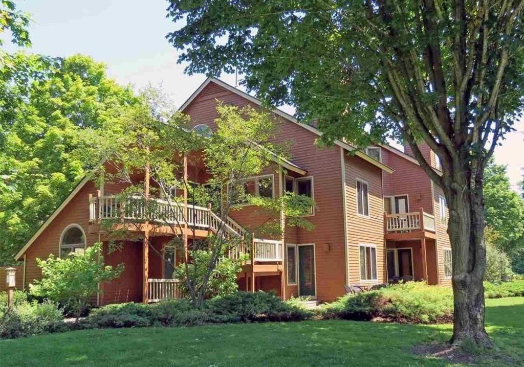 Thompsonville Spacious 2 Bed Condo At Crystal Mountain Resort מראה חיצוני תמונה