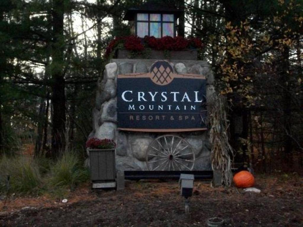 Thompsonville Spacious 2 Bed Condo At Crystal Mountain Resort מראה חיצוני תמונה