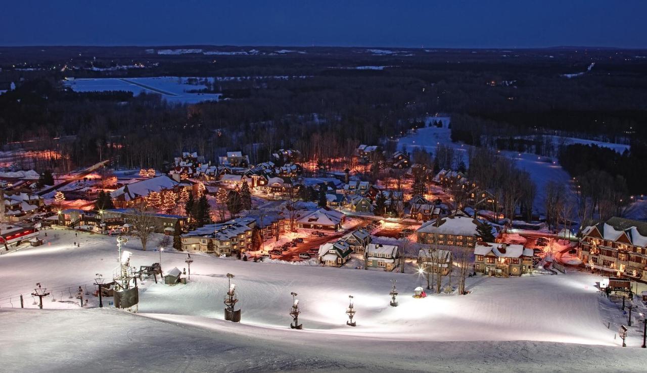 Thompsonville Spacious 2 Bed Condo At Crystal Mountain Resort מראה חיצוני תמונה