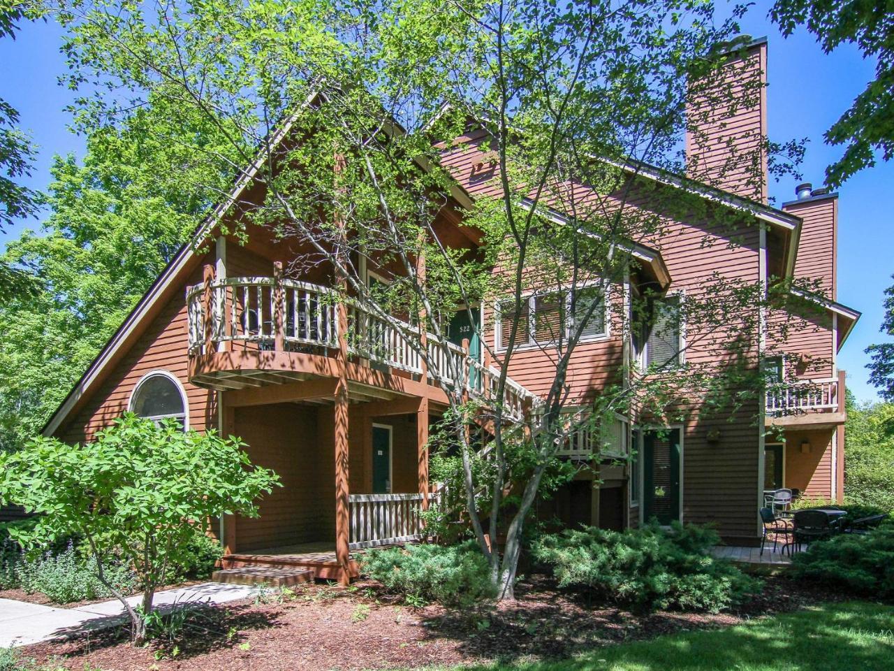 Thompsonville Spacious 2 Bed Condo At Crystal Mountain Resort מראה חיצוני תמונה