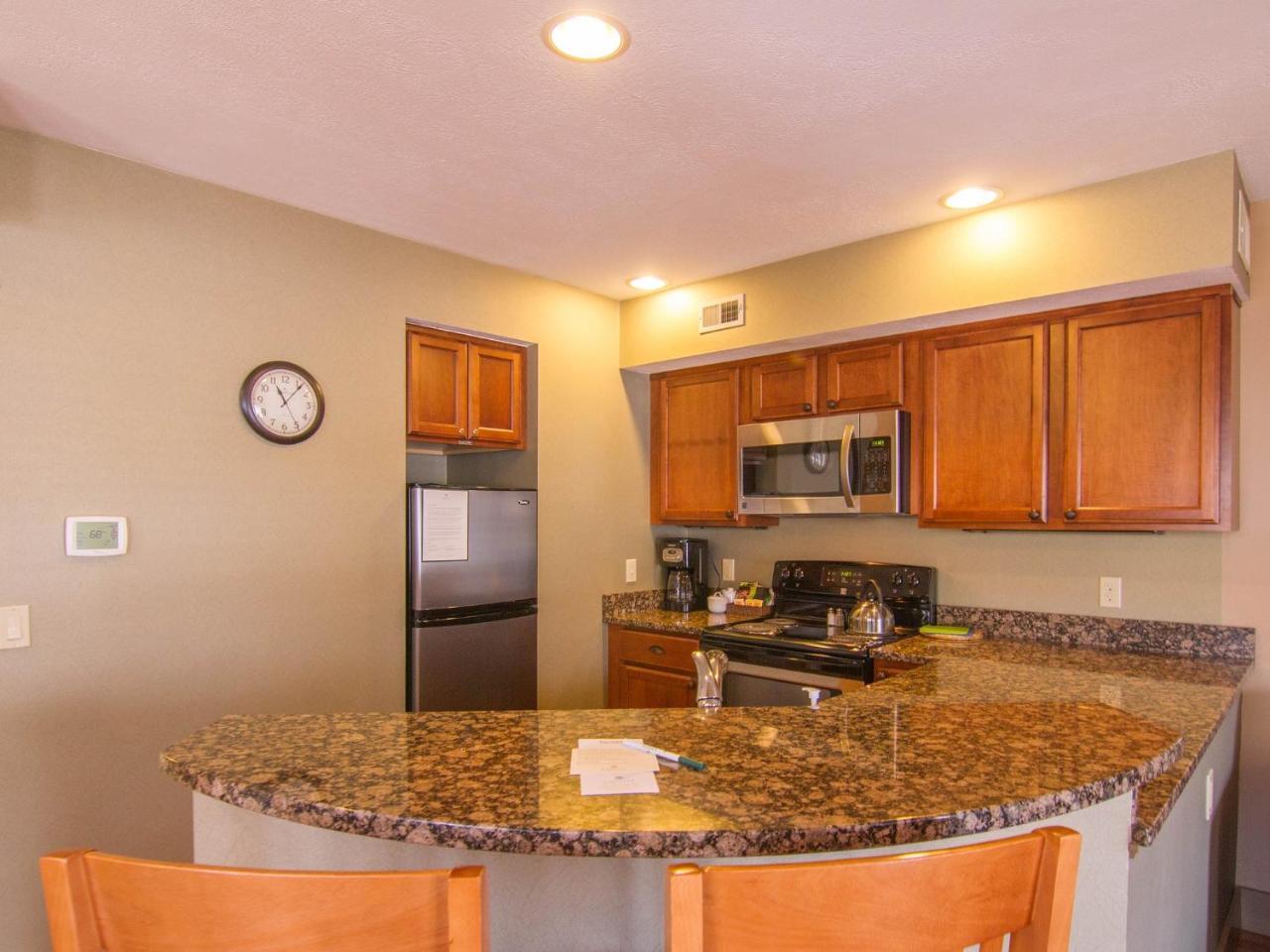 Thompsonville Spacious 2 Bed Condo At Crystal Mountain Resort מראה חיצוני תמונה