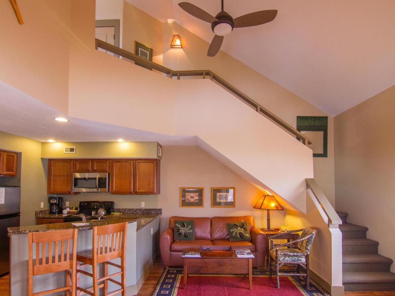 Thompsonville Spacious 2 Bed Condo At Crystal Mountain Resort מראה חיצוני תמונה
